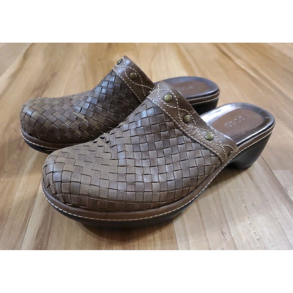 ECCO Woven Leather Clogs Mules Womens Size 7 M 37 Brown Southwestern